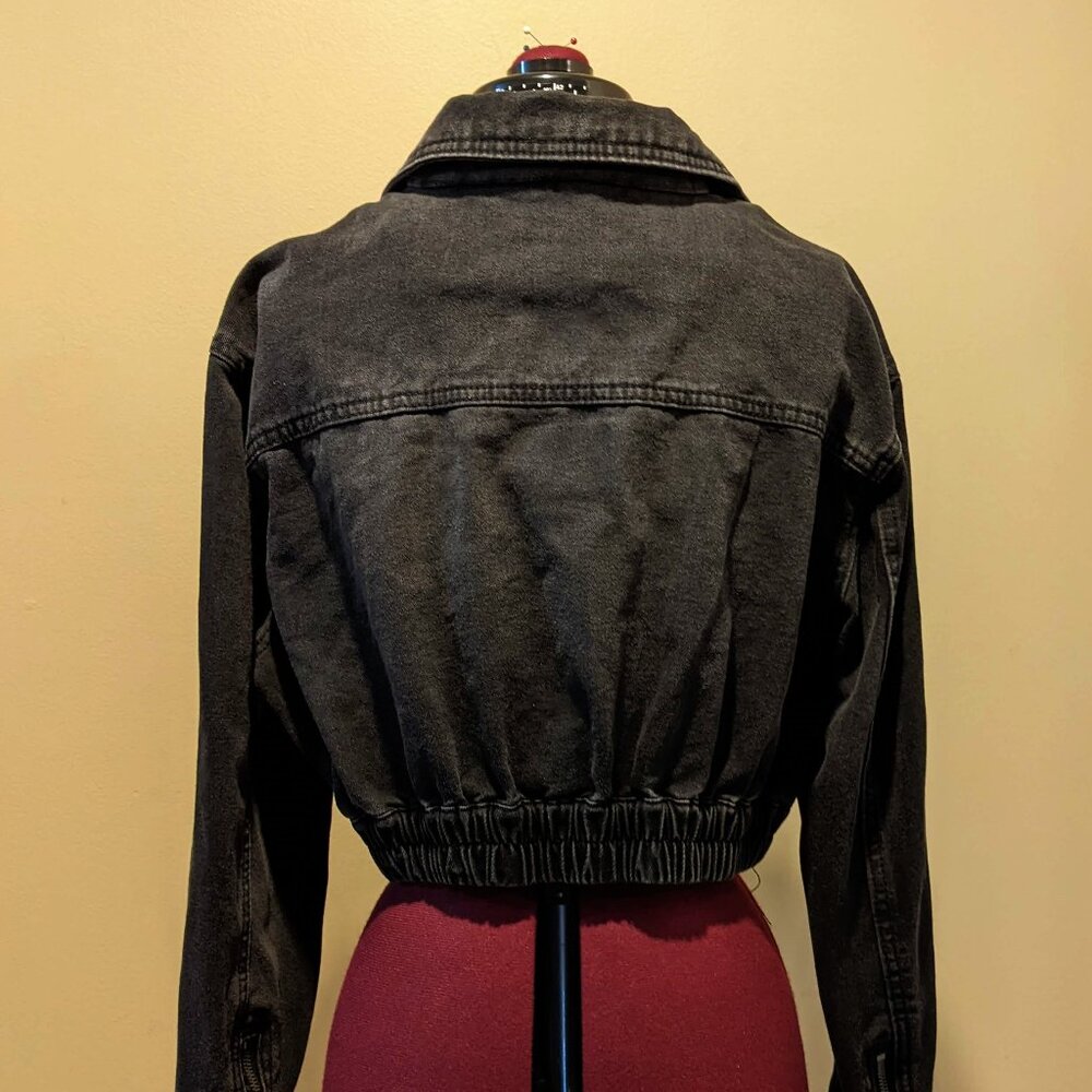 Madden NYC Women’s Cropped Denim Moto Jacket – Black Wash (Size L) - Picture 9 of 12